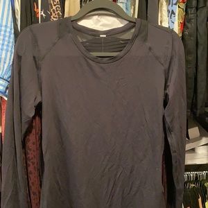 WORN ONCE lululemon athletica Women Long Sleeve Black Workout Top Medium